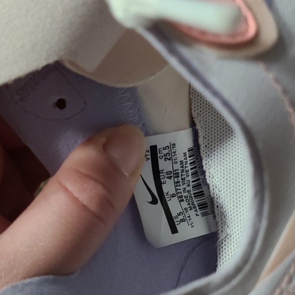 Womens nike react elements - Picture 9 of 13